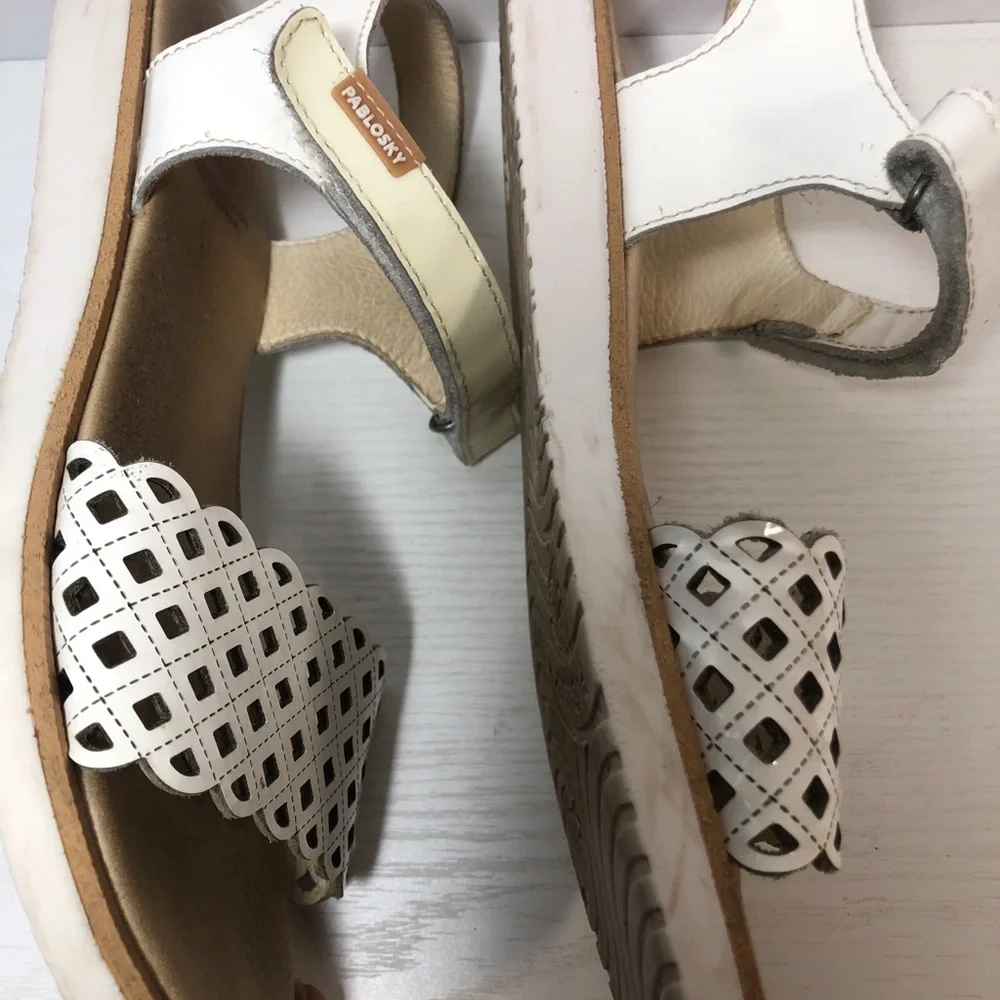 Pablosky Superflex  White Sandals Girls Size 36/ US 3 Strap